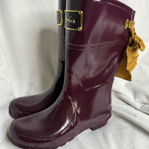 Free shipping! Joules Rain boots! Maroon with Gold lace up bow! Great shape! - Picture 2 of 7